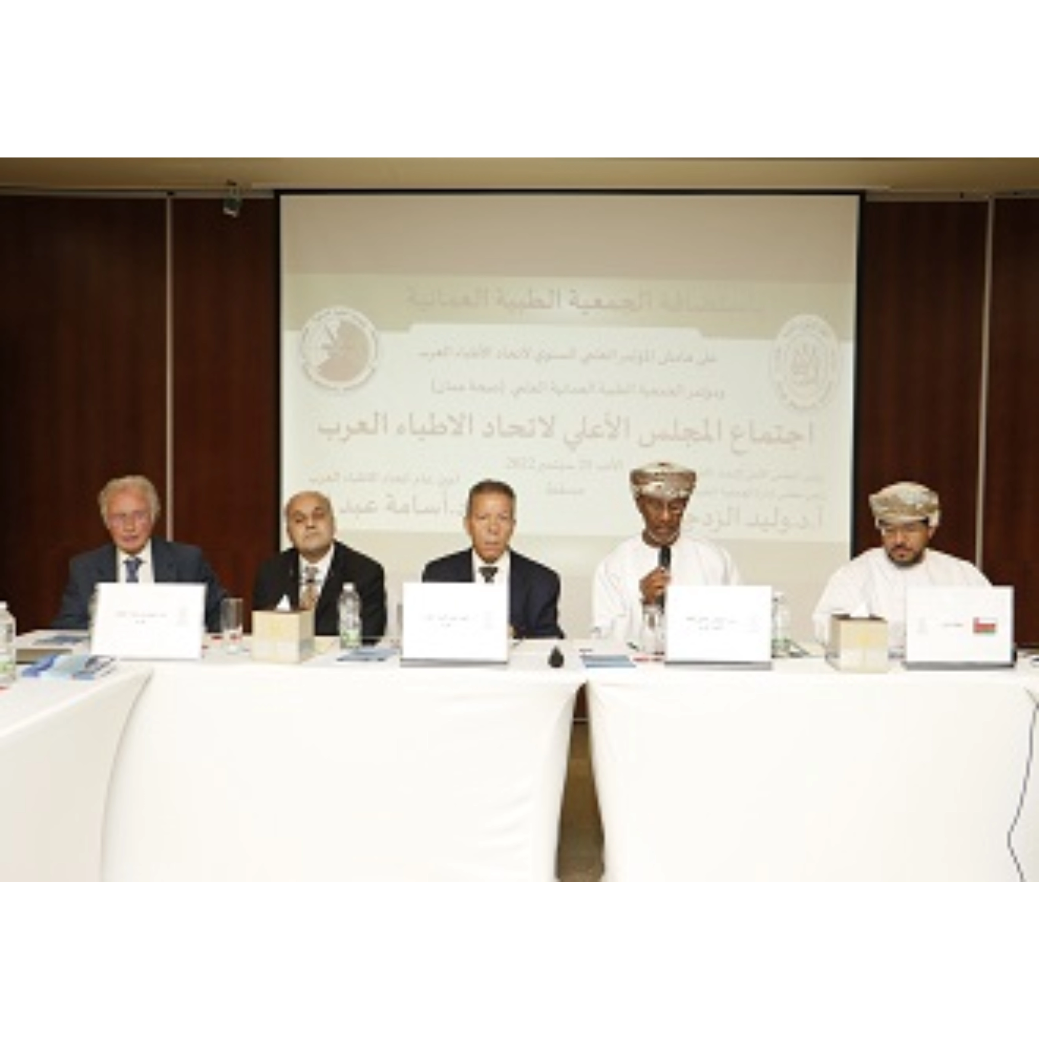 انتخاب الدكتور وليد الزدجالي رئيساً للمجلس الأعلى للاتحاد الطبي العربي