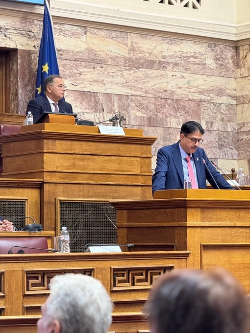 شارك الدكتور طه اللواتي، نائب رئيس الجمعية الطبية العمانية، في احتفالية اليوم العالمي للأخلاقيات الطبية، التي أقيمت في البرلمان اليوناني، أثينا، اليونان